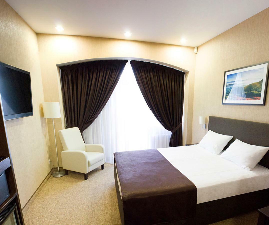 Al Mar Hotel Schaslyve Dış mekan fotoğraf